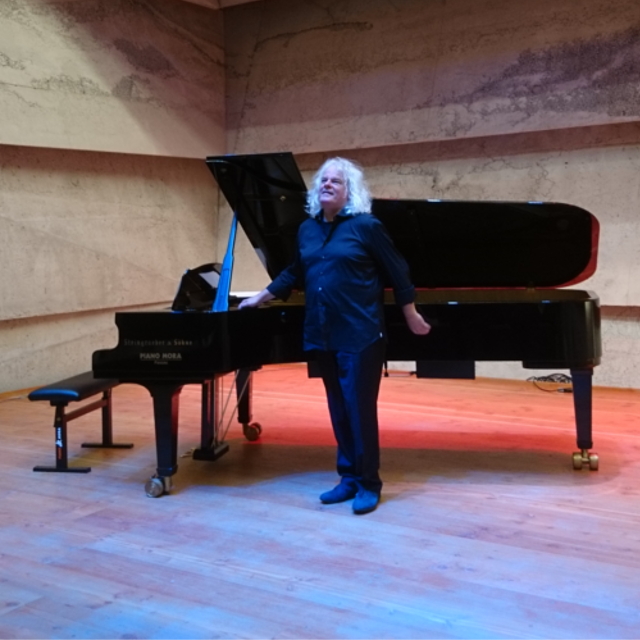 Ronald Bräutigam Steingraeber grand piano