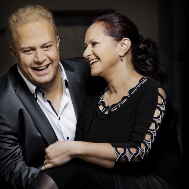 Genova & Dimitrov Pianoduo - Grieg, Debussy, Rachmaninoff, Ravel für Klavier zu vier Händen