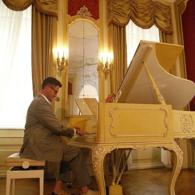 Hans Martin Gräbner : Werkeinführungen im Rokokosaal am Liszt Flügel