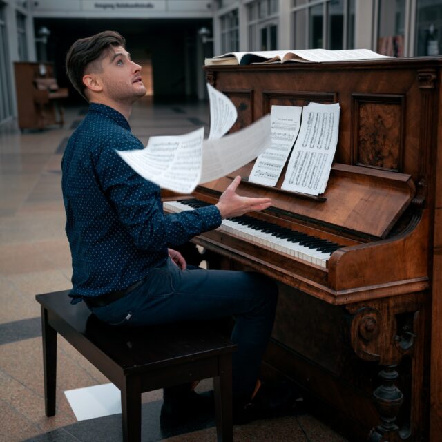 Nikolai Denisov – „Mit meinem Klavier um die Welt“